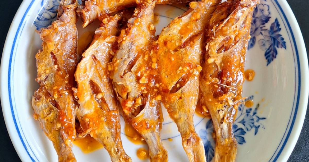 Khô cá đù chiên mắm