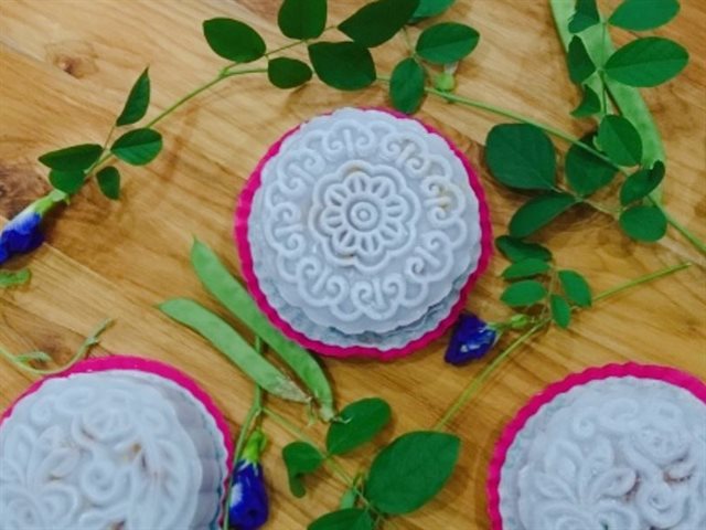Bánh Dẻo Thập Cẩm Hoa Đậu Biếc