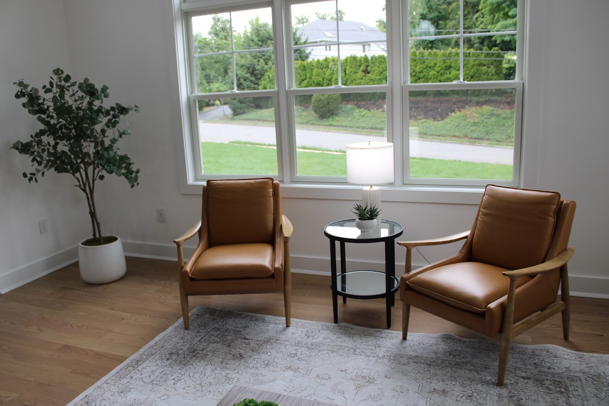 Living/Family Rooms image