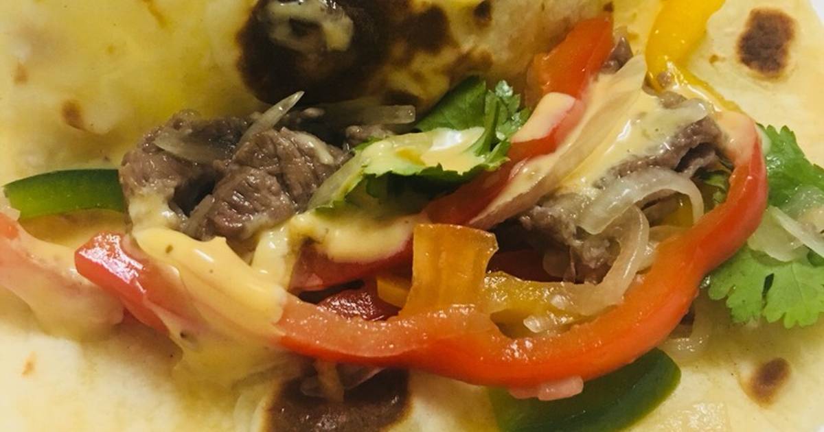 Gỏi bò ớt chuông, potato flatbread