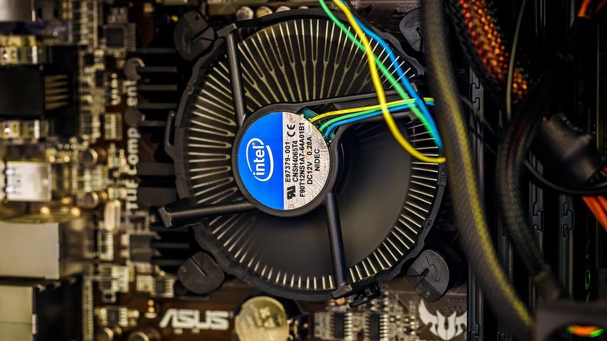 태블릿과 노트북의 하드웨어 구조 차이점