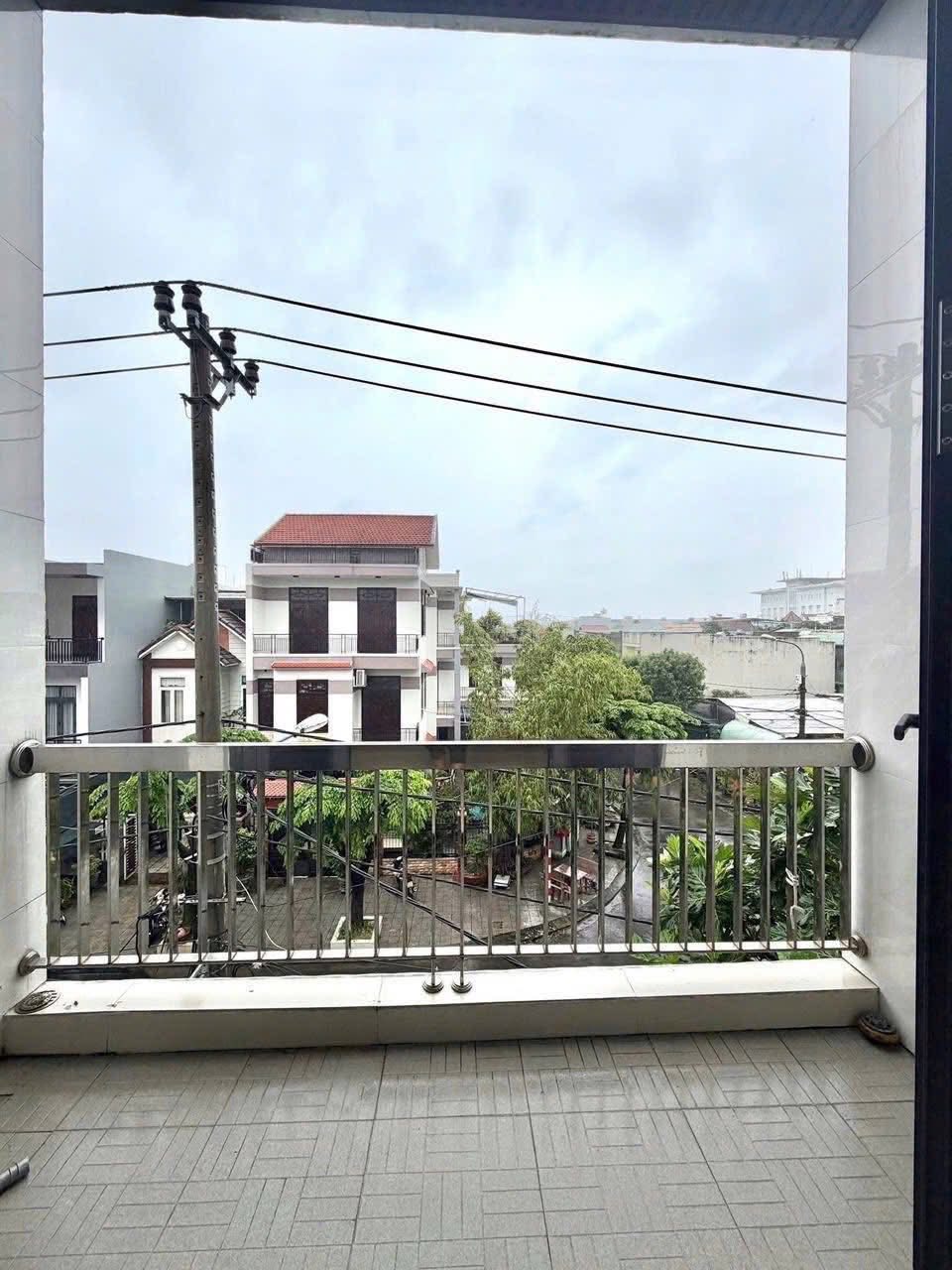 Cho thuê căn hộ Full nội thất - có ban công 3