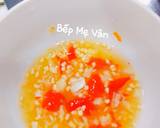 Rau sống nhặt và rửa sạch để ráo.Cho ớt tỏi vào chén giã nhỏ rồi cho vào chén 2 muỗng canh nước mắm, 1 muỗng cafe nước cốt chanh, 1 muỗng canh đường khuấy đều rồi nêm nếm lại cho vừa khẩu vị.Xếp cá ngừ đại dương chiên ra đĩa,Rau sống và dưa leo cũng xếp ra đĩa cùng chén nước mắm ngon ngon ăn là "tốn cơm" lắm nha.🥰