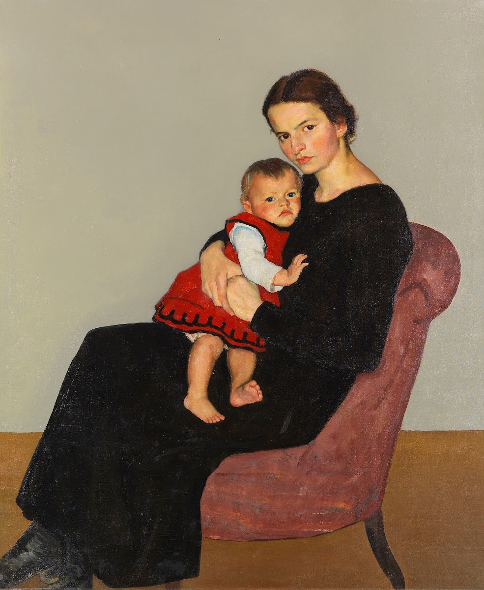Cläre Maillard with daughter Maria circa 1920