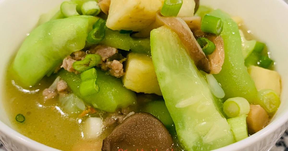 Mướp xào nấm thịt heo xay