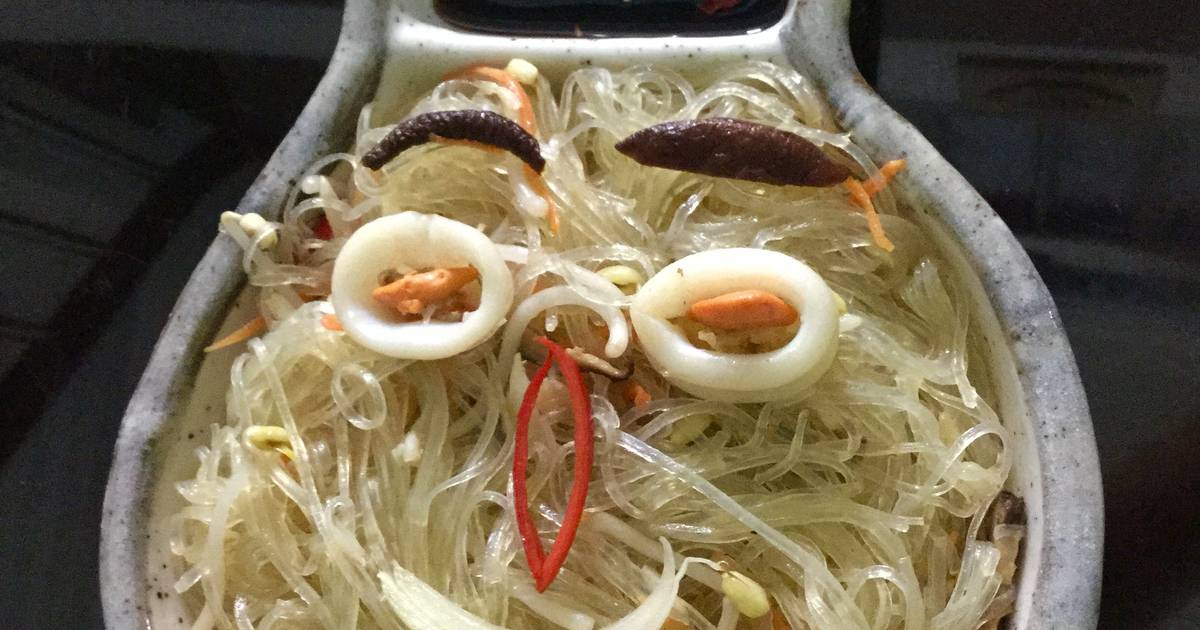 Miến xào hải sản.