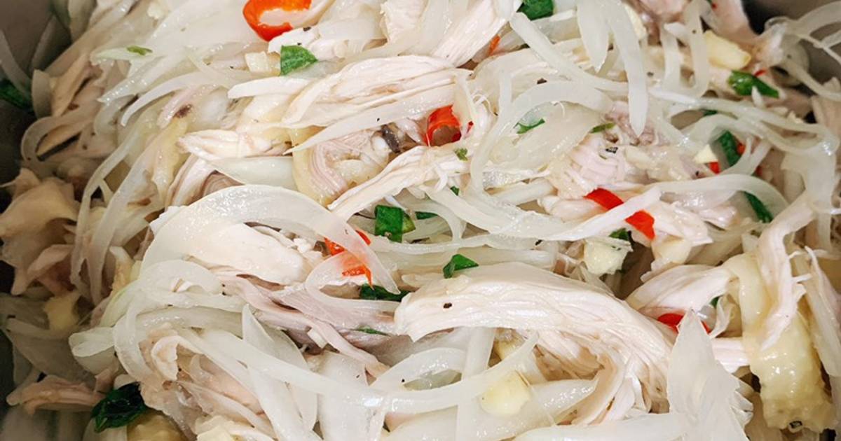 Gỏi gà hành tây