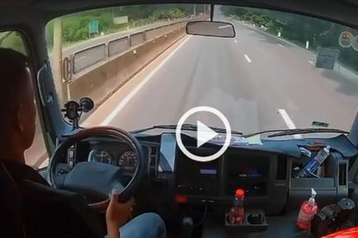 Biểu dương tài xế xe tải nhanh trí dừng xe khẩn cấp trên Quốc lộ cứu bé gái - Công An TP.HCM