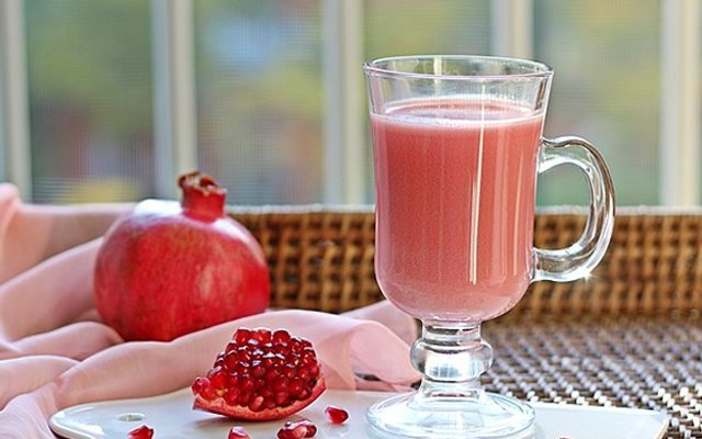 Nước Ép Táo Và Lựu