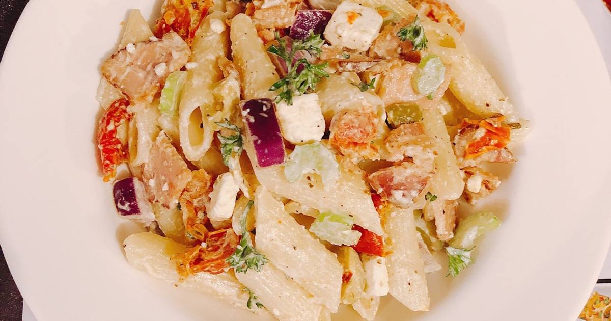 Creamy Pasta Salad& Bacon