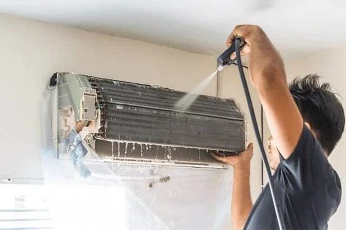 Điều hòa bẩn 2 năm, thủ phạm khiến tiền điện tăng vọt - Báo Tri thức &amp; Cuộc sống