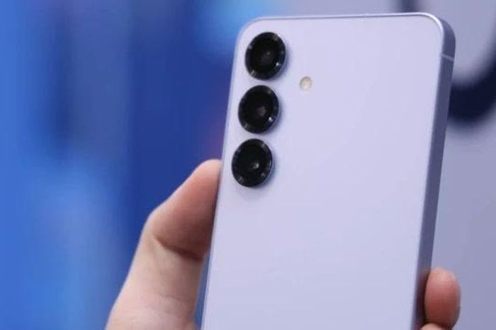 5 lý do chọn Galaxy S25 thay vì S26 - Báo Tri thức &amp; Cuộc sống