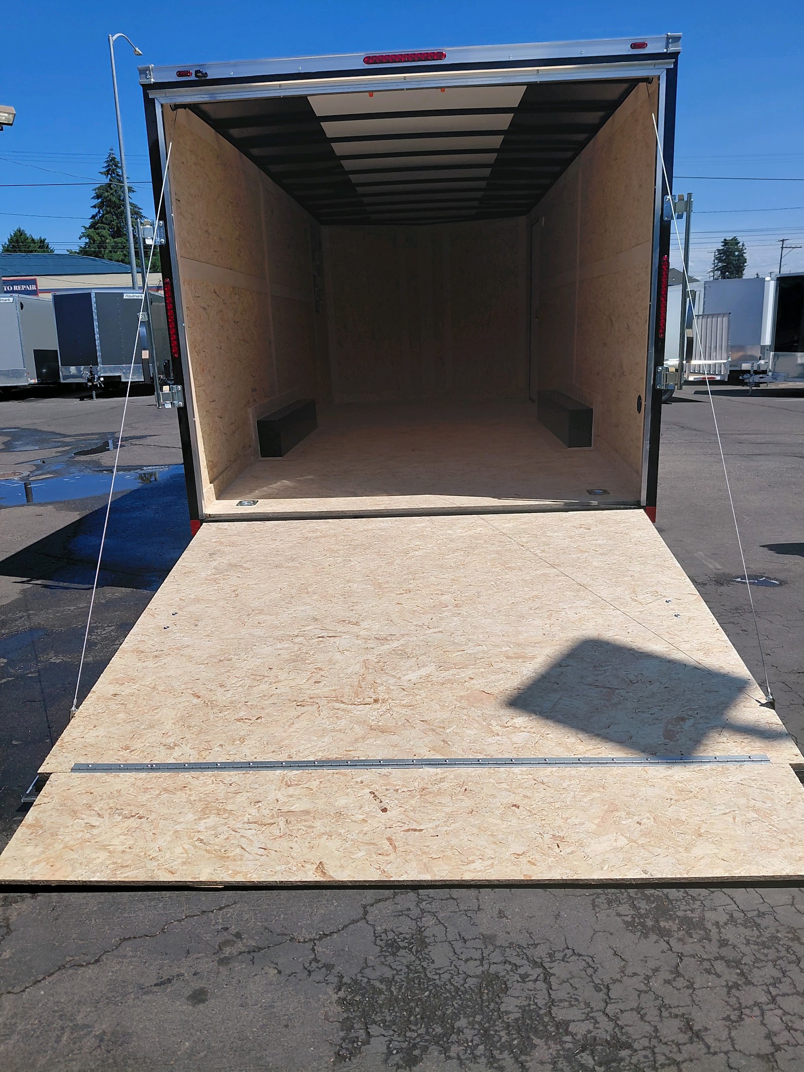 Passport Deluxe Enclosed Cargo