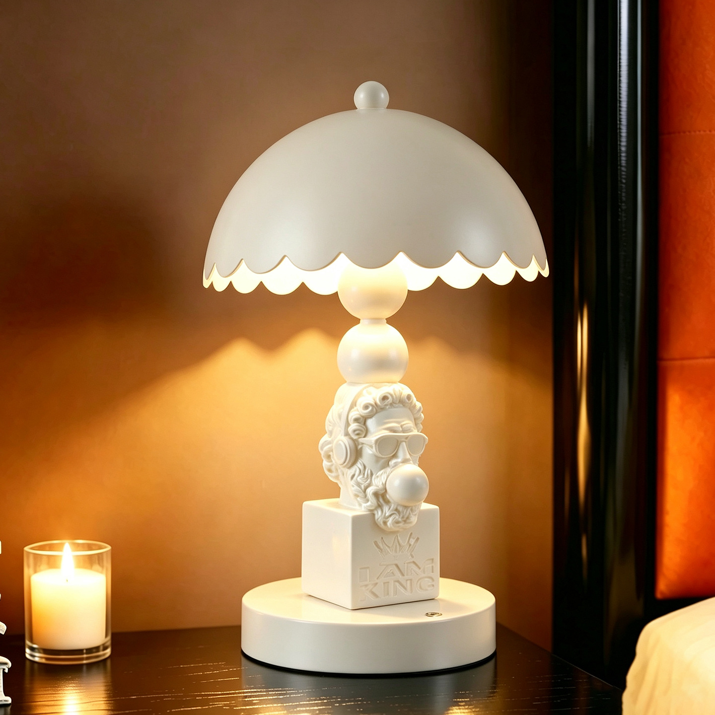 Cartoon Hip-Hop King Table Lamp