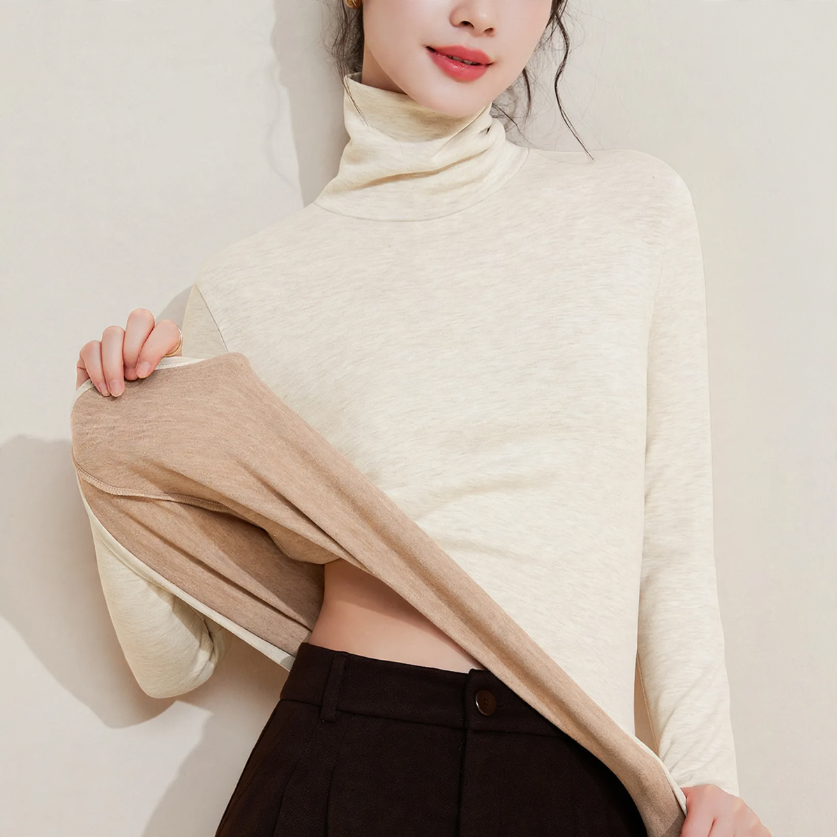 Women's thermal undershirt with stand-up collar