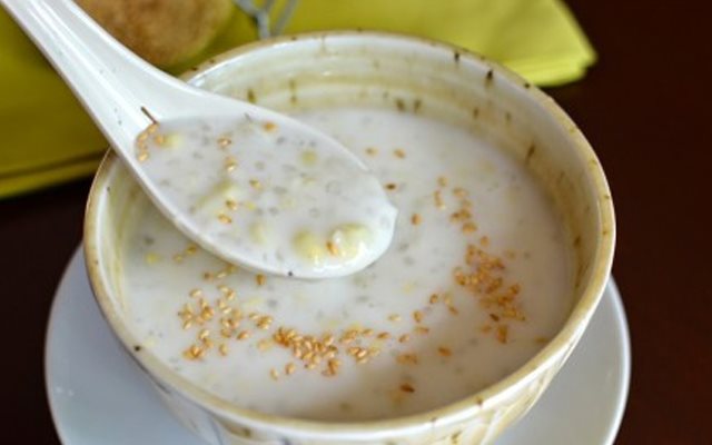 Chè Hạt Bắp Bột Báng