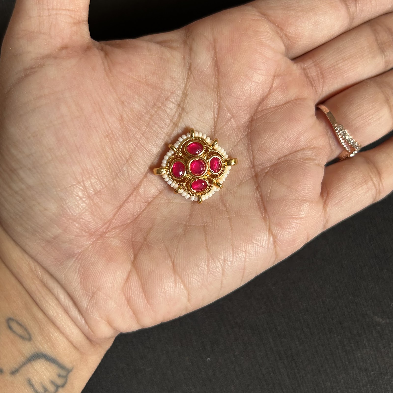 Pink KUndan Round Moti pendnt pack of 1