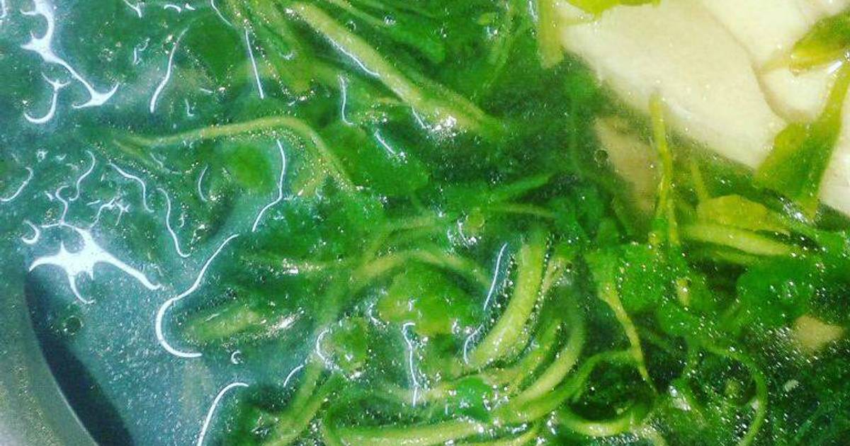 Canh xà lách xoong xương gà
