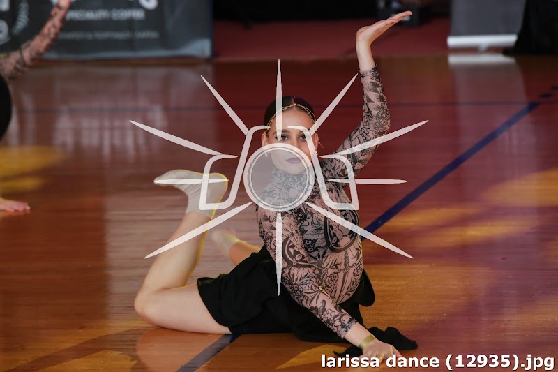larissa dance (12935).jpg