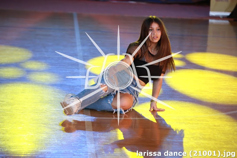 larissa dance (21001).jpg