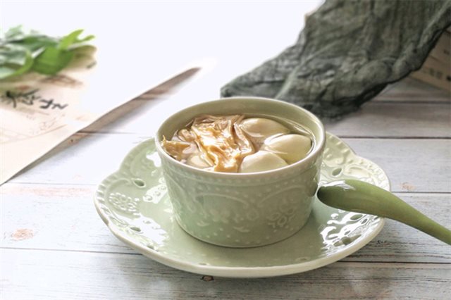 Chè Trứng Cút Phù Trúc