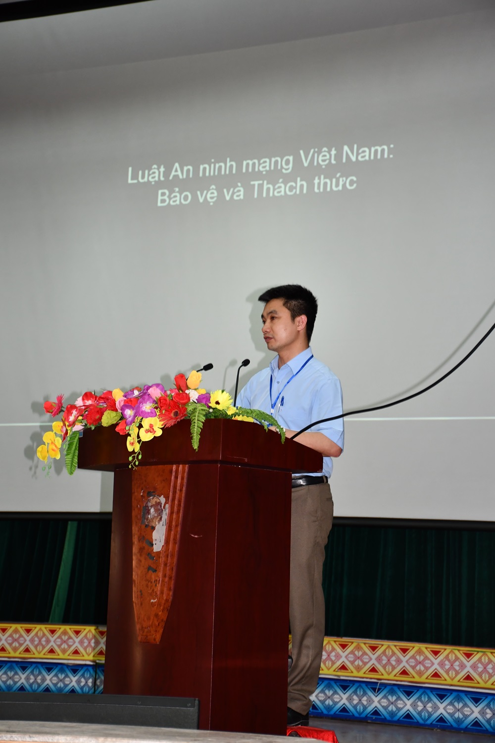 Trường Đại học Tây Bắc tổ chức Hội nghị tuyên truyền, phổ biến giáo dục Pháp luật cho sinh viên K65 năm học 2024-2025