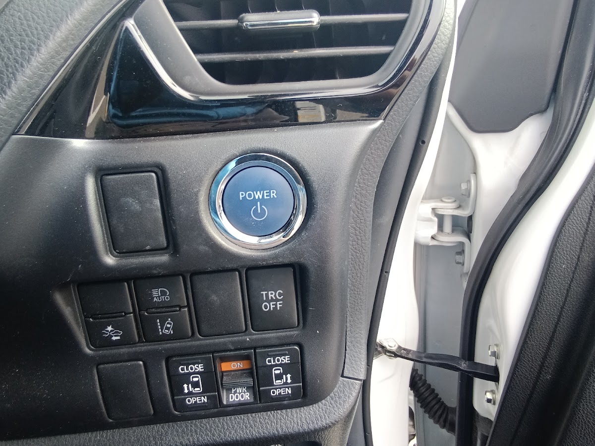 Toyota Esquire