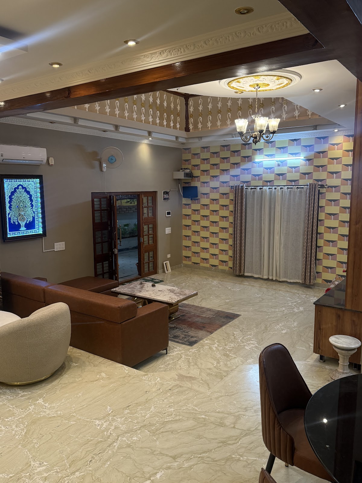Jesus Villa lounge
