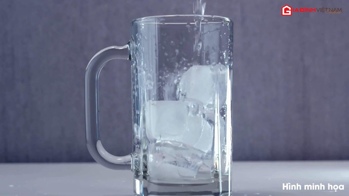 Uống nước đá khi ngoài trời nắng về được không? - Chuyên trang Tiêu Dùng - Tạp chí Gia Đình Việt Nam