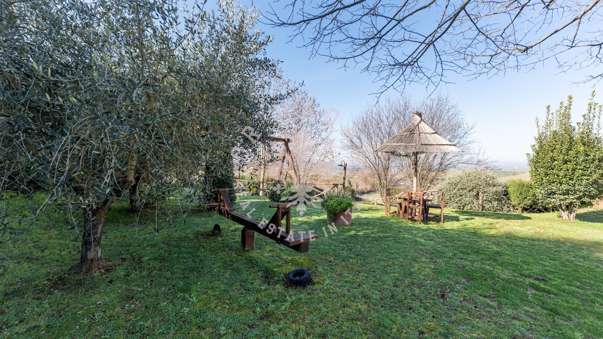 אדמות יאנוס (Le Terre di Giano) — 69