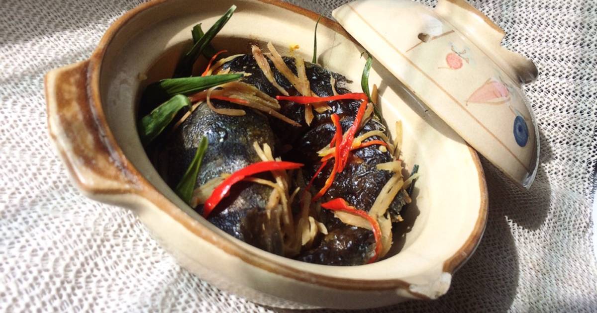 Cá trê kho gừng