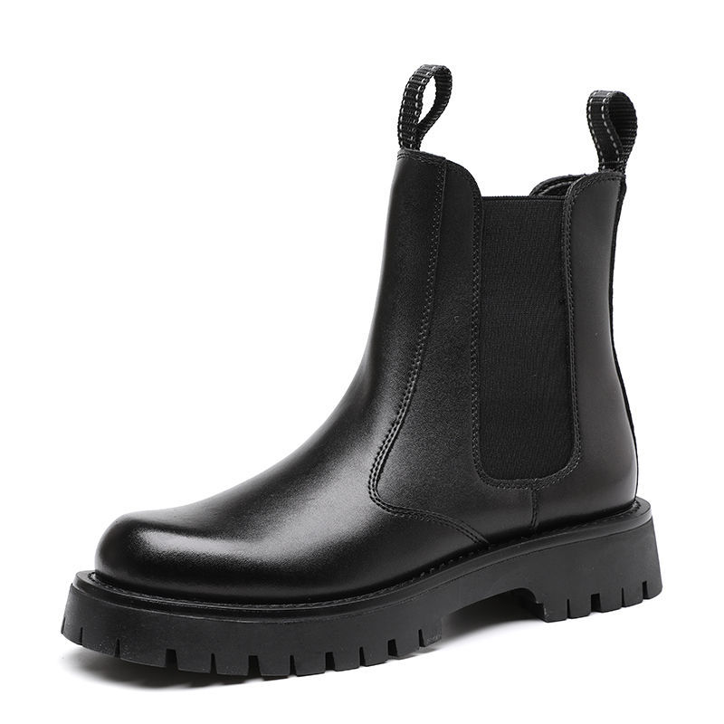 Padded men's leather boots, mid-height shaft