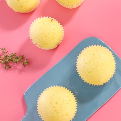 Bánh cupcake phô mai hấp có vị mặn béo của phô mai, thơm thoảng hương bơ, sữa, vani, rất hấp dẫn. Cùng vào bếp với Cooky để làm những chiếc bánh cupcake phô mai hấp xinh xắn cho các bé thưởng thức nha. Cách làm bánh cupcake rất nhanh và đơn giản mà không cần đến lò nướng bánh đâu đấy