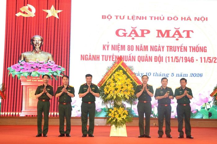Ngành Tuyên huấn Bộ Tư lệnh Thủ đô: Vững mạnh, mẫu mực, tiêu biểu - Đài Phát thanh và truyền hình Hà Nội