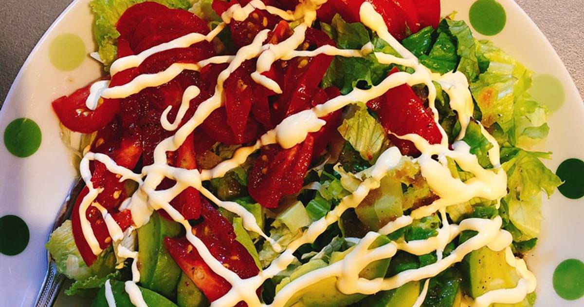 Salad bơ cà chua