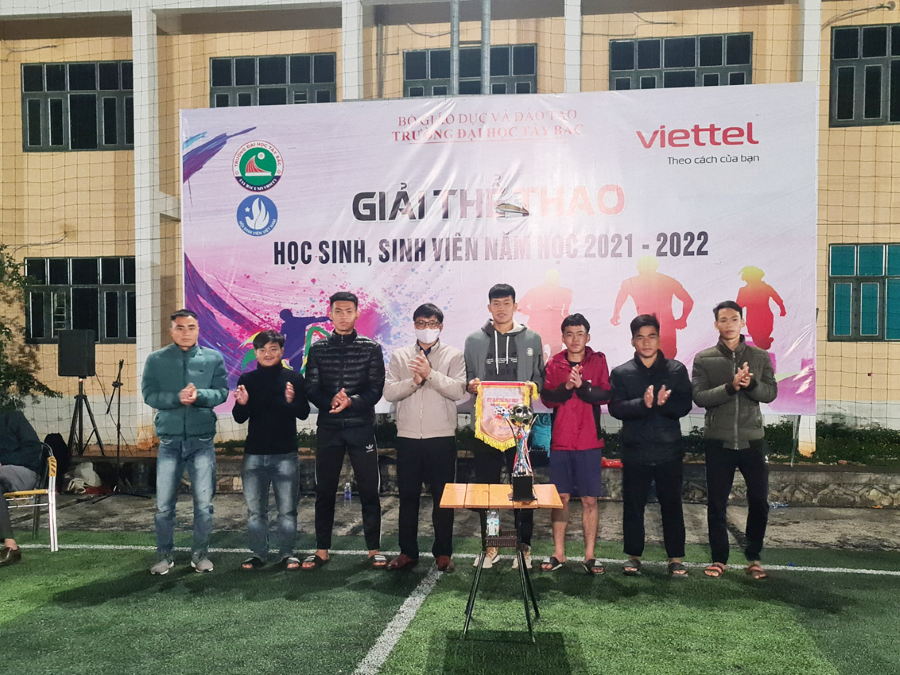 Tổng kết Giải Bóng đá học sinh, sinh viên Trường Đại học Tây Bắc  năm học 2021 – 2022