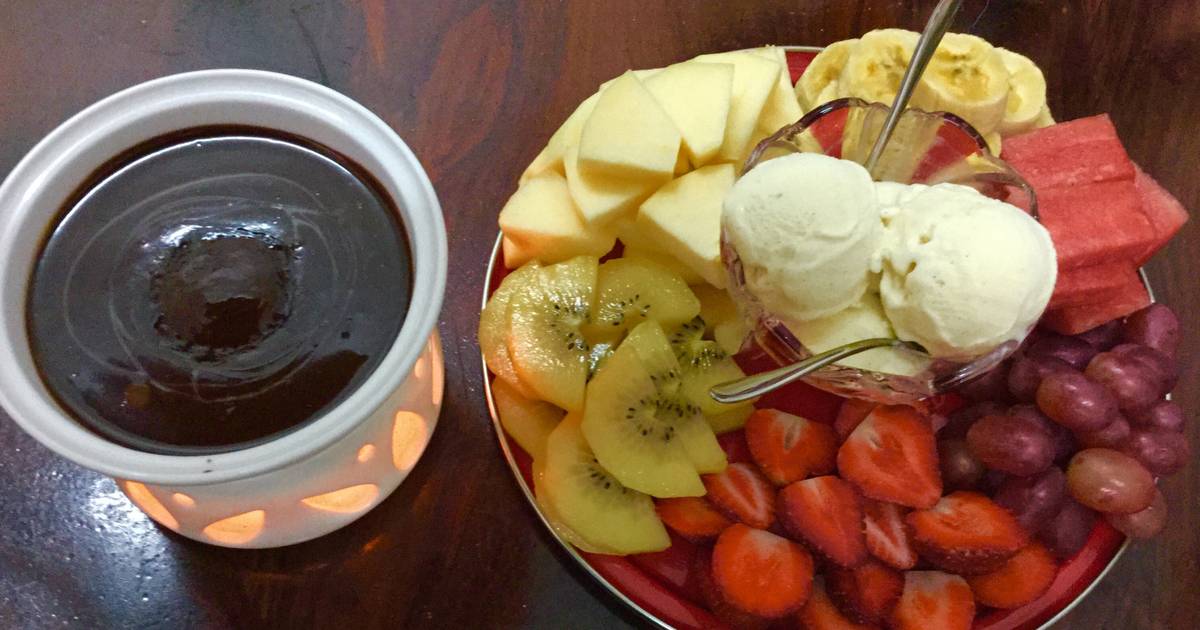 Lẩu kem chocolate trái cây tươi