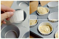 Cho caramel chanh vào trộn cùng. Tiếp theo cho lớp giấy lót vào rồi cho hỗn hợp vào từng khuôn nướng ở 175 độ C trong 20 – 25 phút cho đến khi có màu vàng nâu.