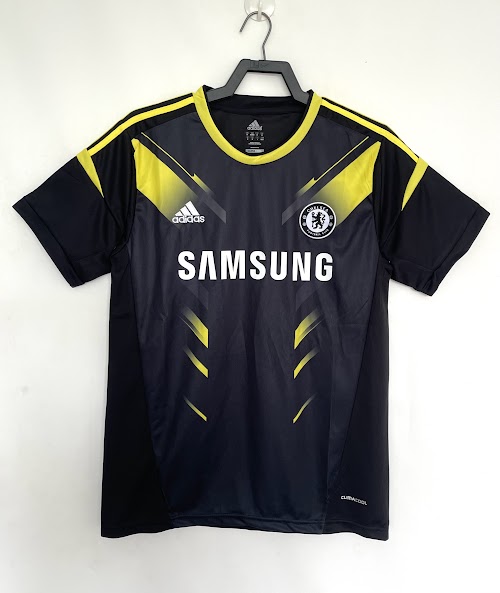 Tercera equipación del Chelsea 2012-13.jpeg