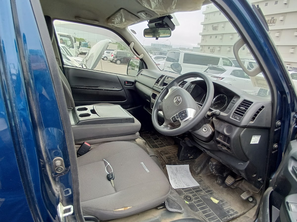 Toyota Hiace