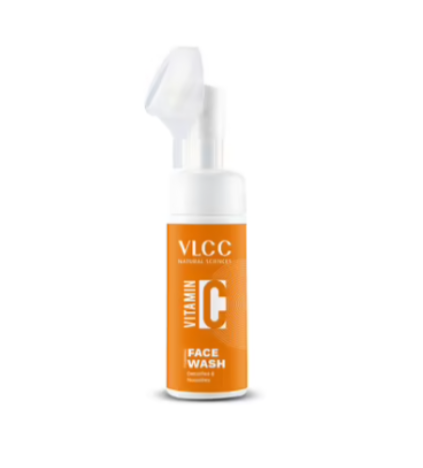 VLCC Vitamin C Face Wash Ubtan