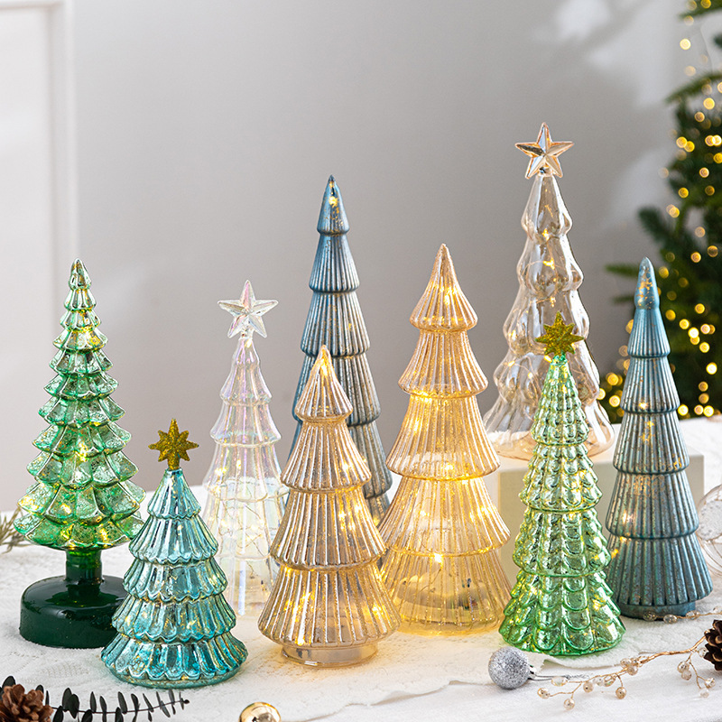 Christmas tree decoration made of crystal glass with lighting