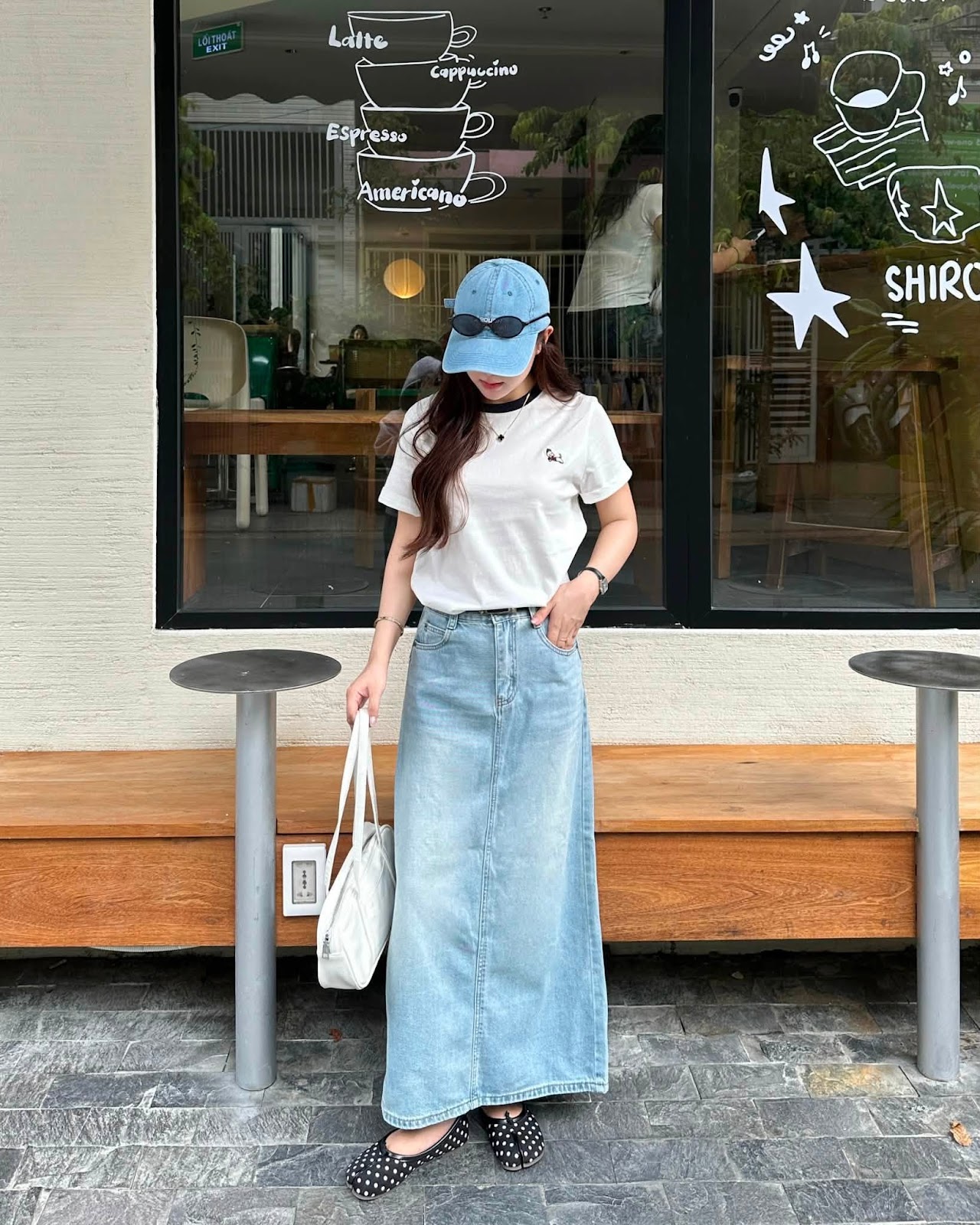 Chân váy jean trơn thêu ngựa túi sau XONXEN SHOP 6212 – Image 2