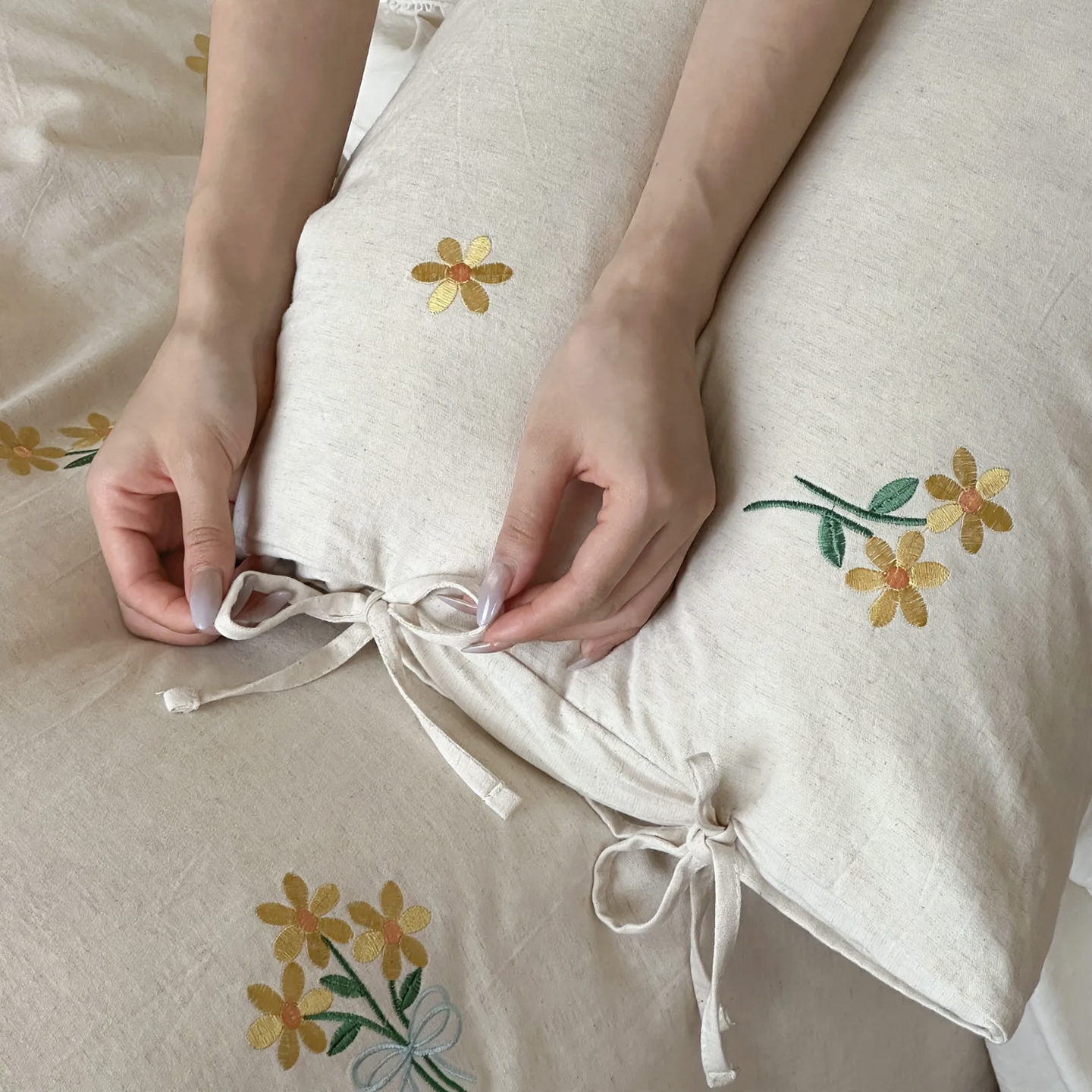 Cotton-linen bedding set, floral design