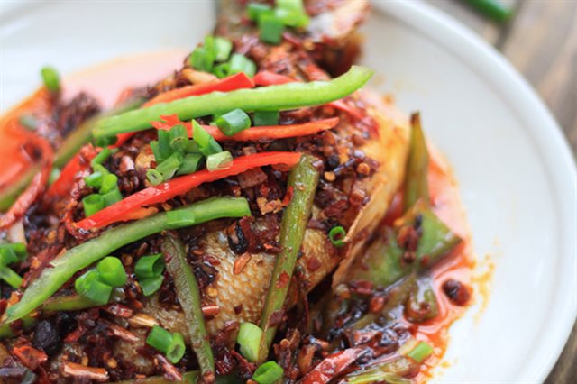 Cá Chiên Sốt Tương Đậu Sa Tế