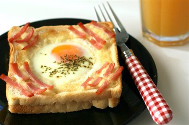 Bánh Toast Trứng Thịt Nguội