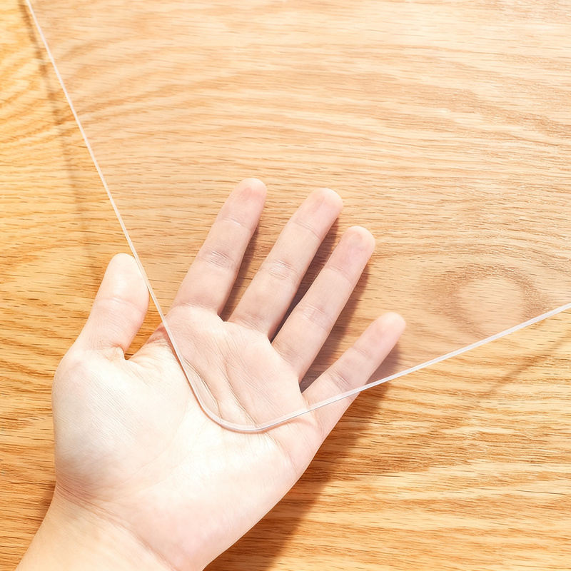 Transparente Schutzfolie für Tische und Möbel