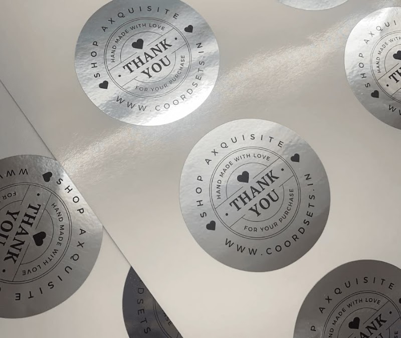 Decal xi bạc tem tròn ánh kim sang trọng
