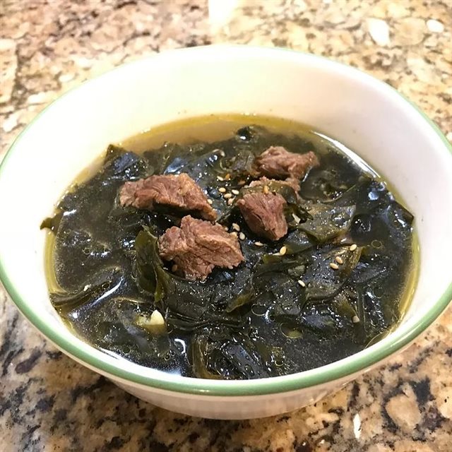 Canh Rong Biển Nấu Bò