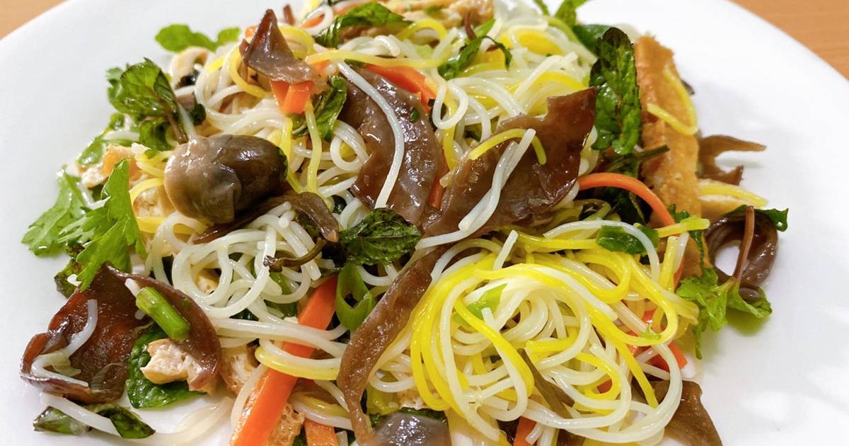 Bún trộn thảo mộc